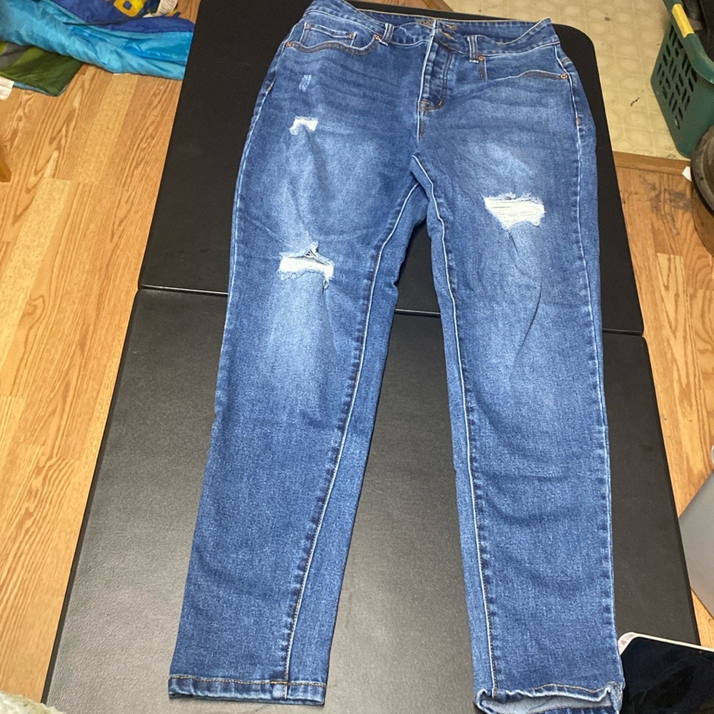 Maurice’s blue jeans